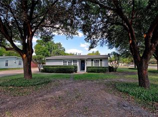 301 Crest Hill Dr, Mesquite, TX 75149