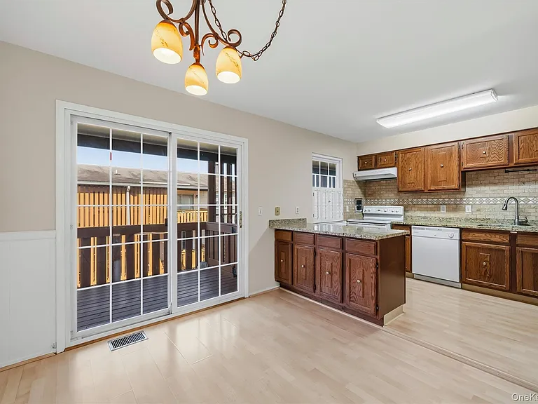 39 Weathervane Dr #24 — Photo 7