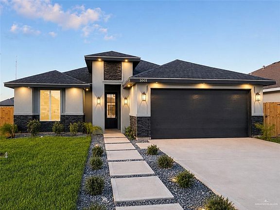 3rd image of 3003 E Sabinal Ave