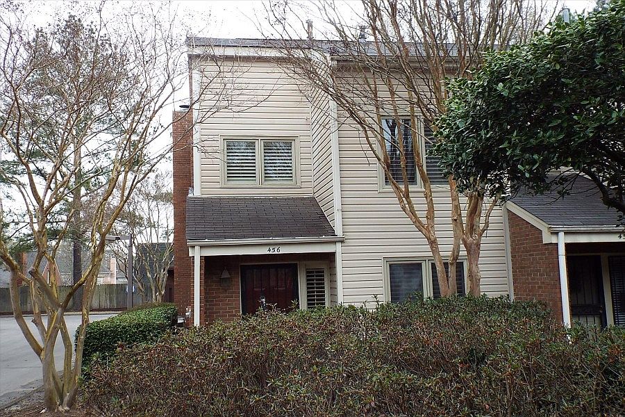 1st image of 456 Jack Kramer Dr