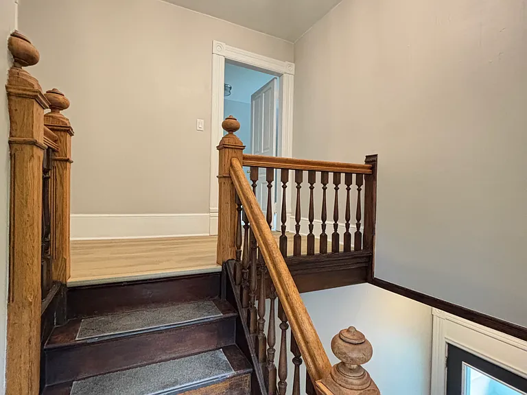 1702 Ferry St — Photo 6