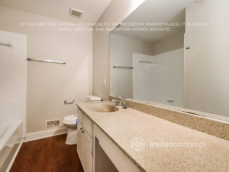 2424 Martin Luther King Jr Blvd — Photo 15