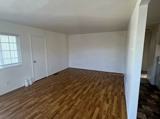 327 N Lincoln Ave, Manteca, CA 95336