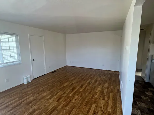 327 N Lincoln Ave, Manteca, CA 95336