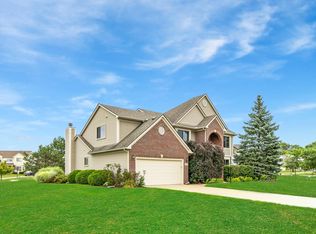 5780 Cedar Ridge Dr, Ann Arbor, MI 48103