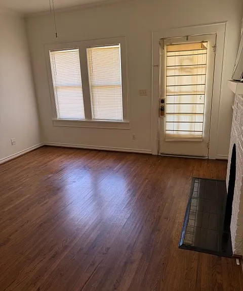 210 W North St #210 — Photo 3