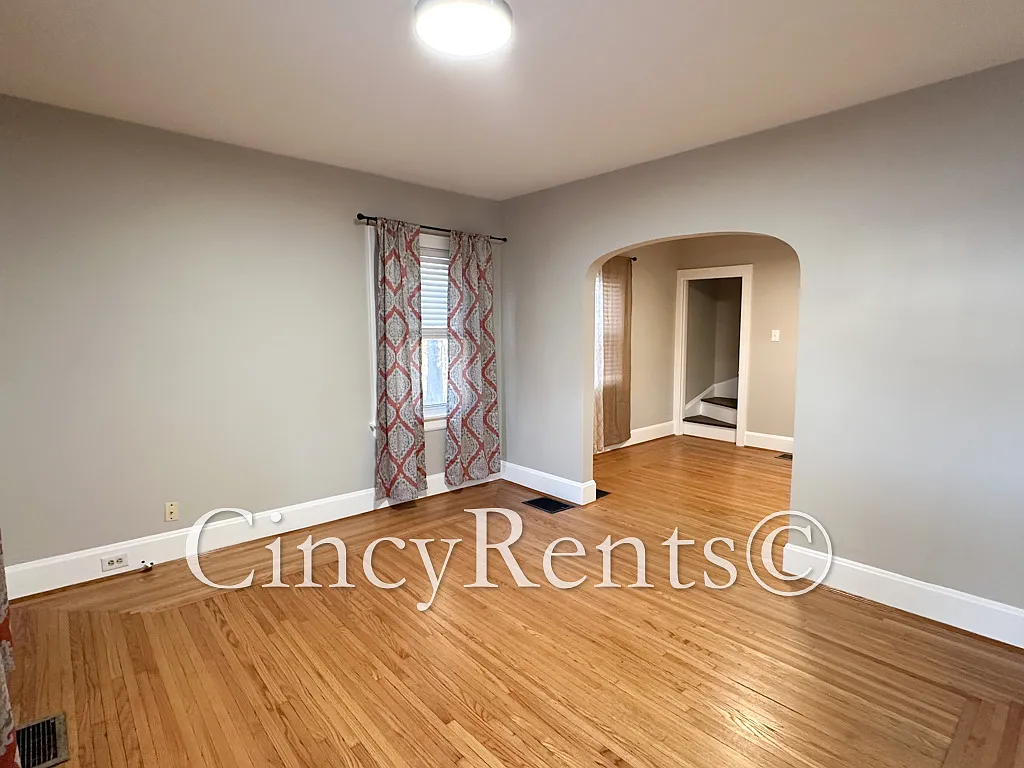 3 bed, 1000 sqft, $2,295 — Photo 4