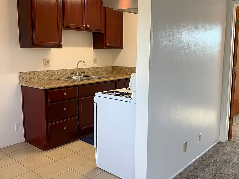 456 E Hullett St #4 — Photo 11