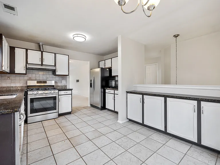 164 White Branch Ct — Photo 13