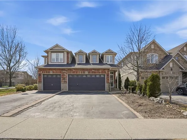 52 Sunnycroft Ct, Hamilton, ON L8B 0L3