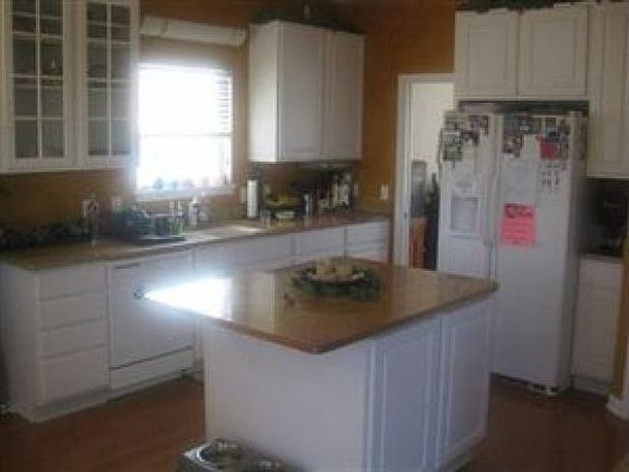3rd image of 514 Seaton Ct