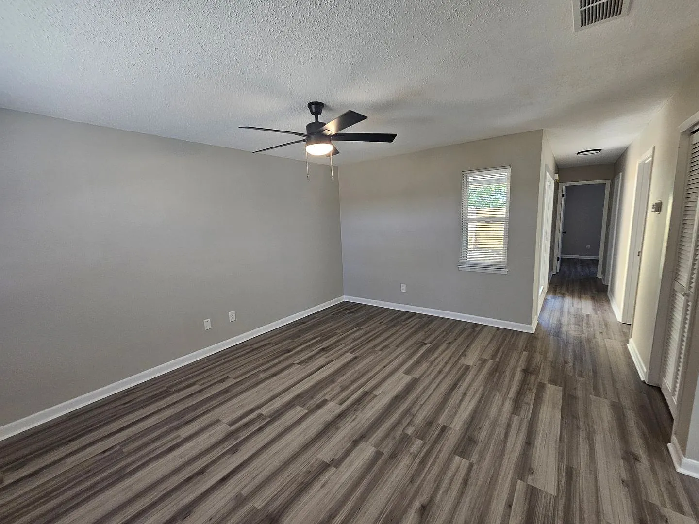 1510 Arthur Ave — Photo 3