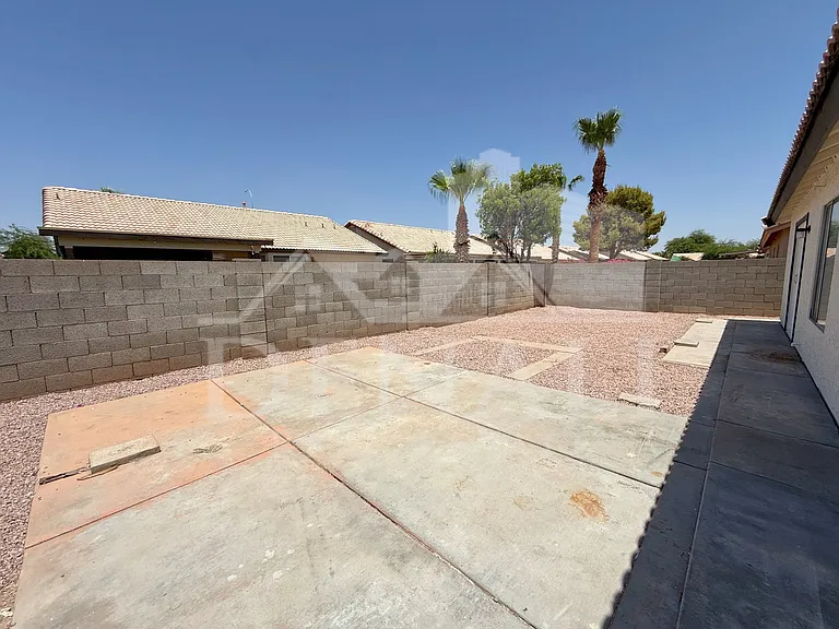 490 E Bart Dr — Photo 21