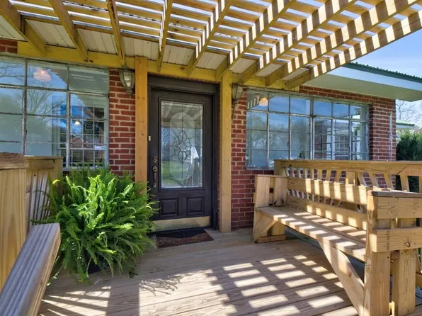 809 N Oakwood St, Rossville, GA 30741
