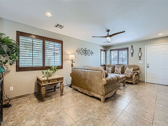 5th image of 8265 Wildwood Glen Dr