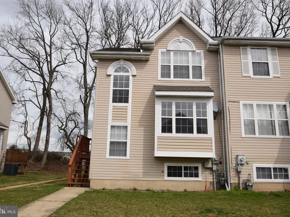 205 Auckland Dr, Newark, DE 19702