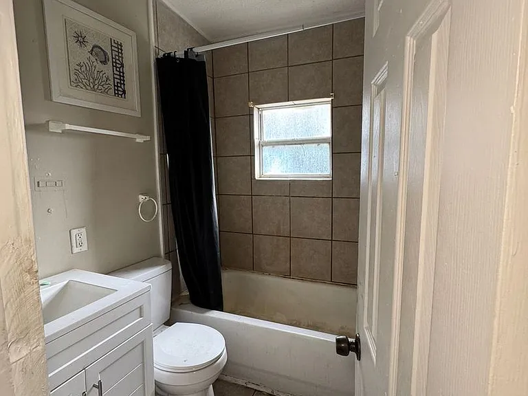 1703 McCarthy Ave — Photo 39
