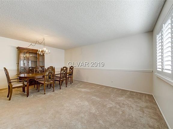 5th image of 4300 Verona Ave