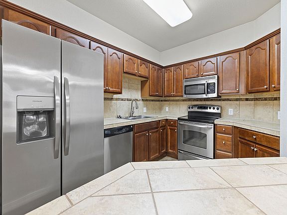 5th image of 2133 Krisron Rd Unit B-101