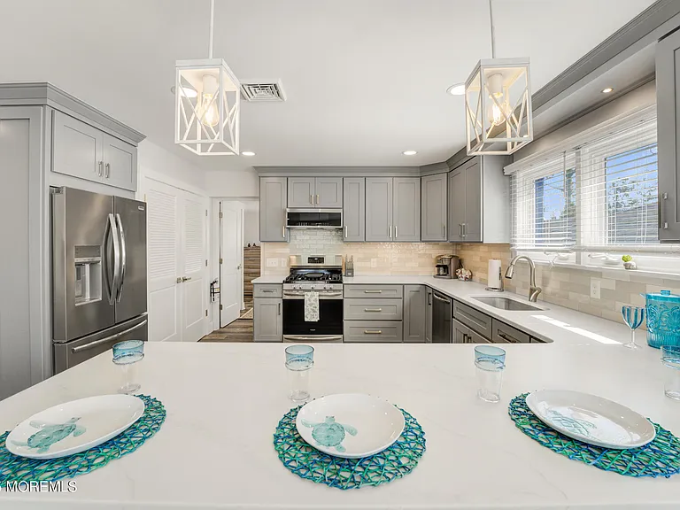 307 Asbury Ave — Photo 11