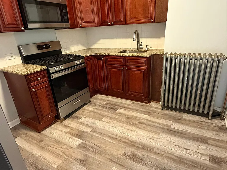 161 Zabriskie St #1 & G — Photo 1