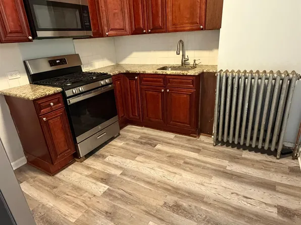 161 Zabriskie Street image 1 of 21