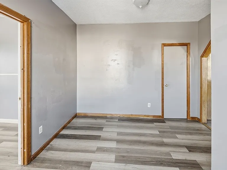 857 S 1st St #2 — Photo 12