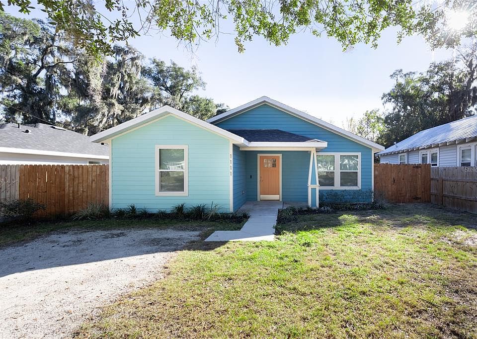 1st image of 1111 SE 2nd Ave