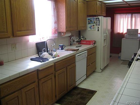 4th image of 21106 Verne Ave