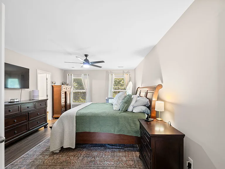 554 Wynfield Forest Dr — Photo 22