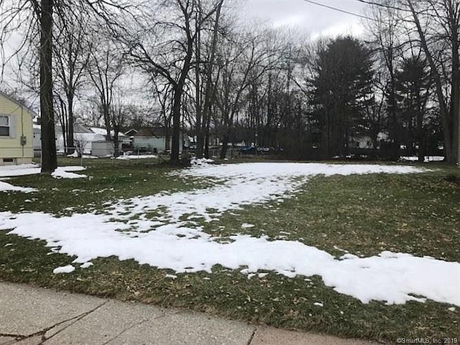 1st image of 697 Hillside Ave