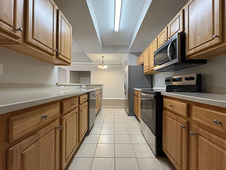 12021 Villanova Dr #112 — Photo 10