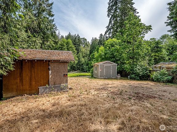 2nd image of 8408 Sumac Court SE