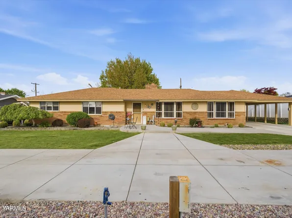 210 S 46th Ave, Yakima, WA 98908