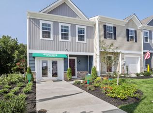 325 Maple Run Dr, York, PA 17404