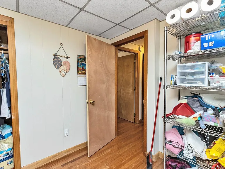 16 Clark Ave — Photo 31