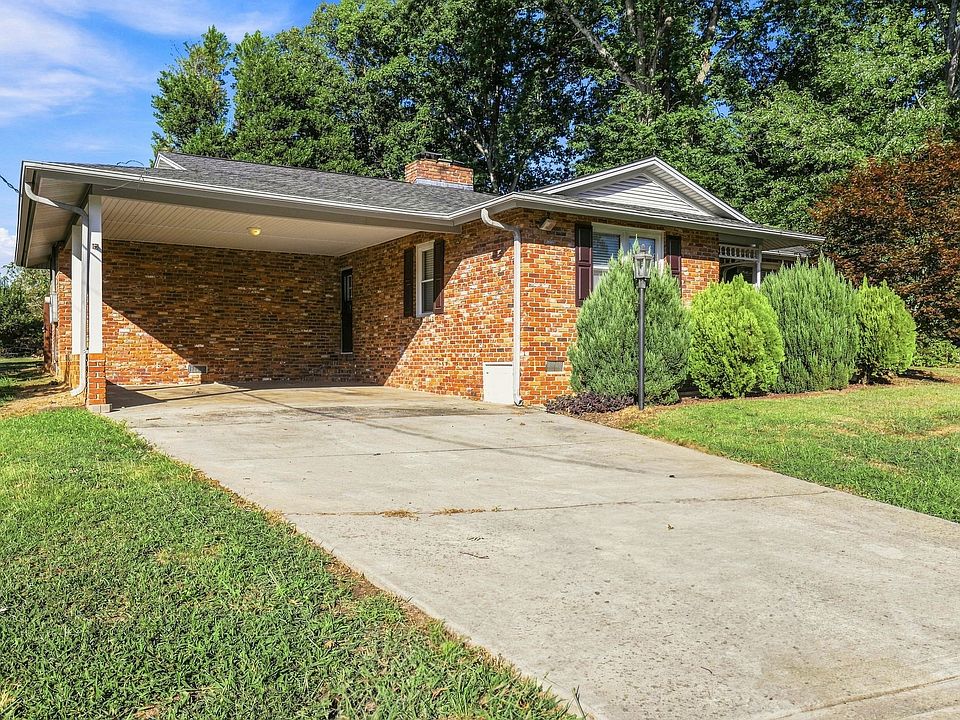 1st image of 206 Lions Club Rd