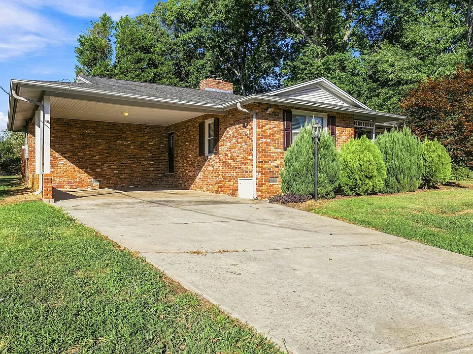 206 Lions Club Rd