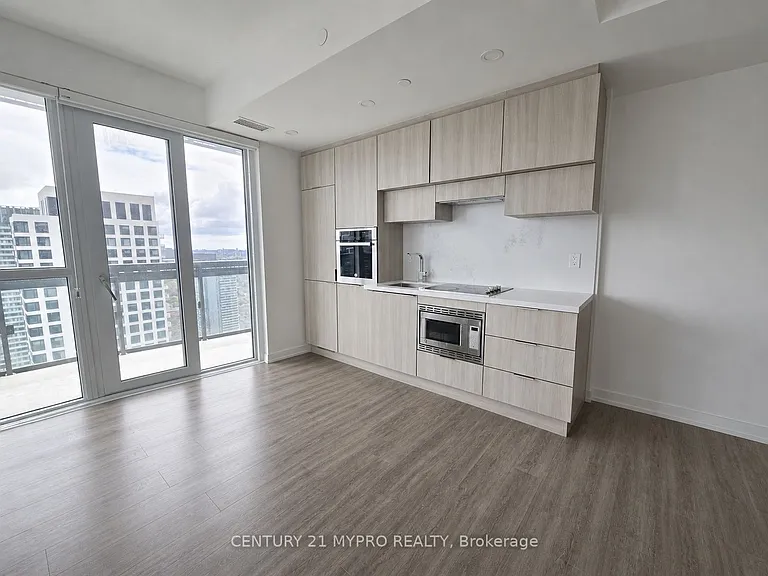 39 Roehampton Ave #3409 — Photo 6