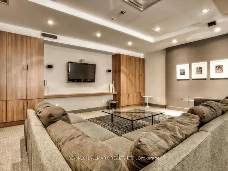 23 Brant St #310 — Photo 15