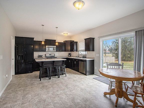 5th image of 1113 Gardner Pond Ln