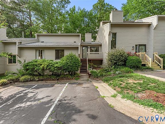 2nd image of 2203 E Wayfare Ct