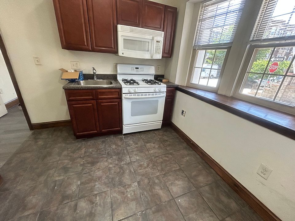 1st image of 5101-21 Walnut St #C100