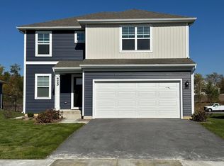 425 Bricker St, Hebron, IN