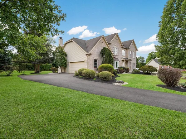 302 Alexander Ct, Chalfont, PA 18914