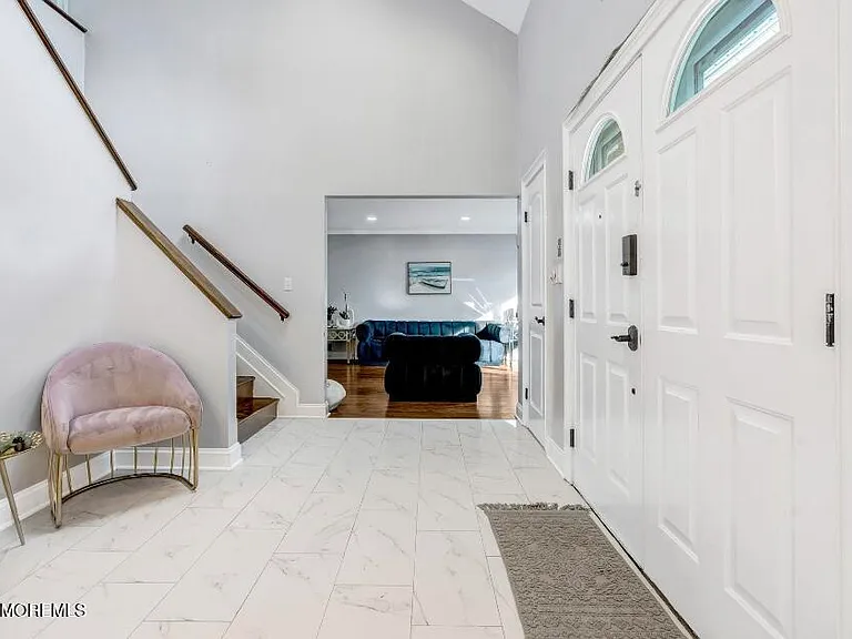 28 Musket Ln — Photo 6