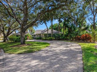 52 Golf Cottage Dr, Naples, FL 34105