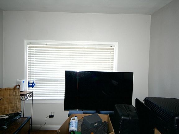5th image of 514 Loma Verde Lane