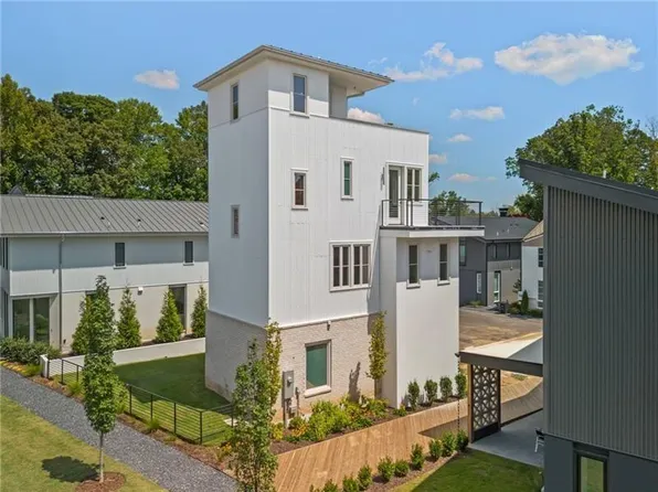 380 2nd St, Fayetteville, GA 30214