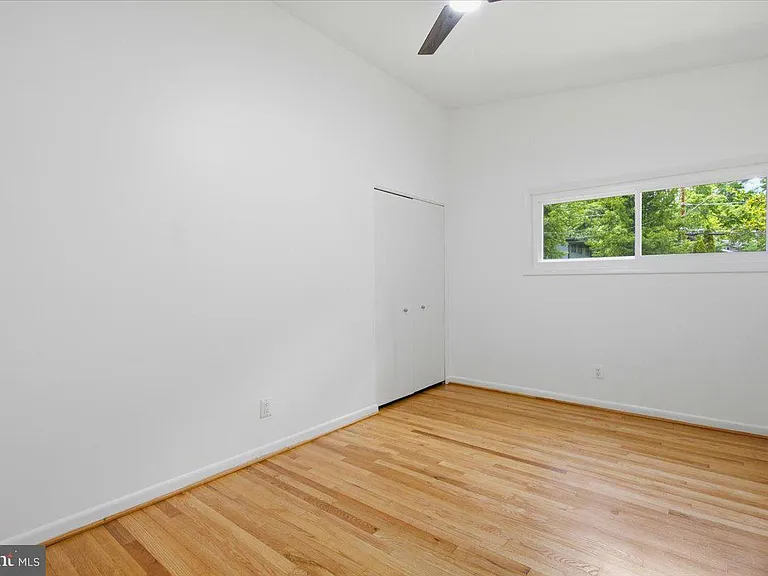 6614 Melody Ln — Photo 26